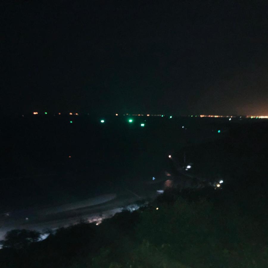 Отель Koh Larn White House Экстерьер фото